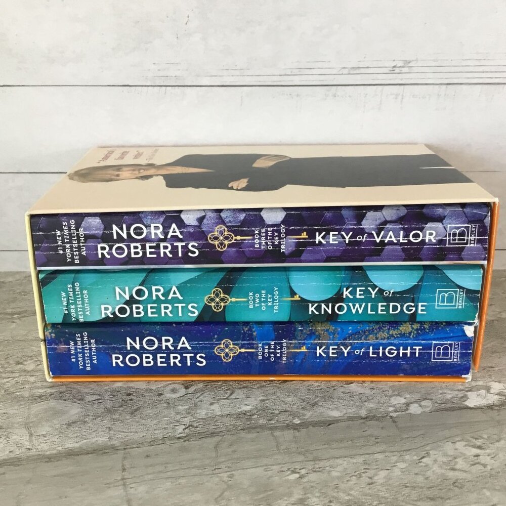 Key Of Light Key Of Knowledge Key Of Valor Nora Roberts The Key Trilogy Box Set